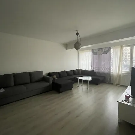 Kivimiehenkatu 4 Apartman *